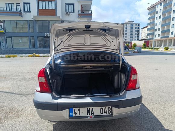 Sahibinden Renault Clio 1.4 Alize 2006 Model