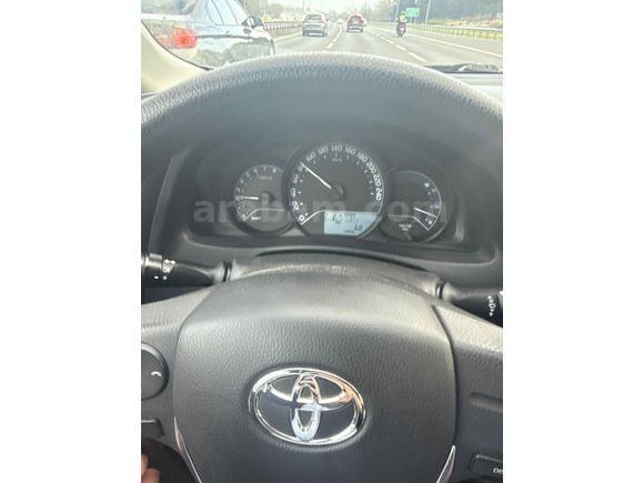 Sahibinden Toyota Auris 1.33 Life 2017 Model 