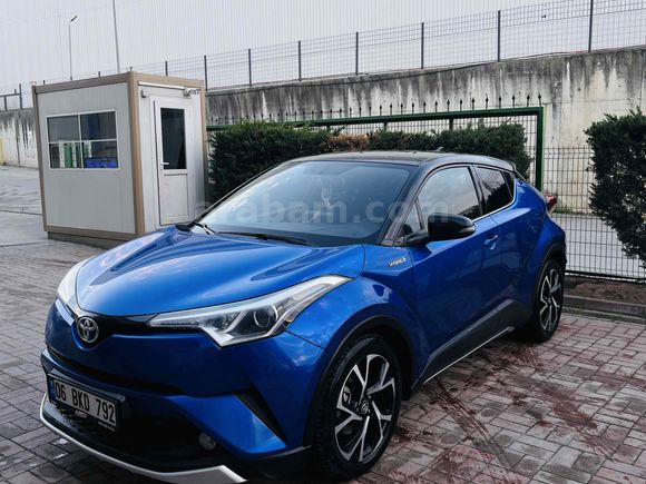 Sahibinden Toyota C-HR 1.8 Hybrid Dynamic 2017 Model İstanbul