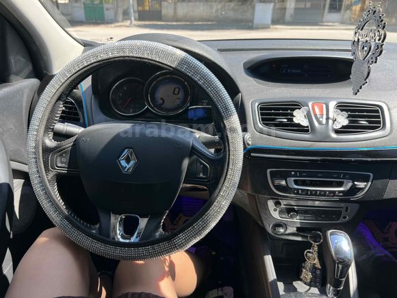 Bayandan Renault Fluence Icon+prestij  2016 Model  4 parça boyalı değişensiz 