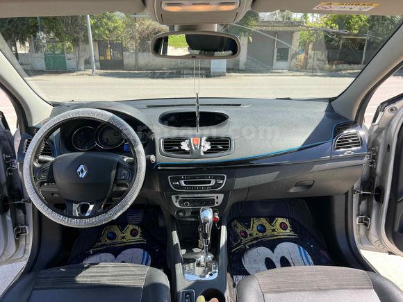 Bayandan Renault Fluence Icon+prestij  2016 Model  4 parça boyalı değişensiz 