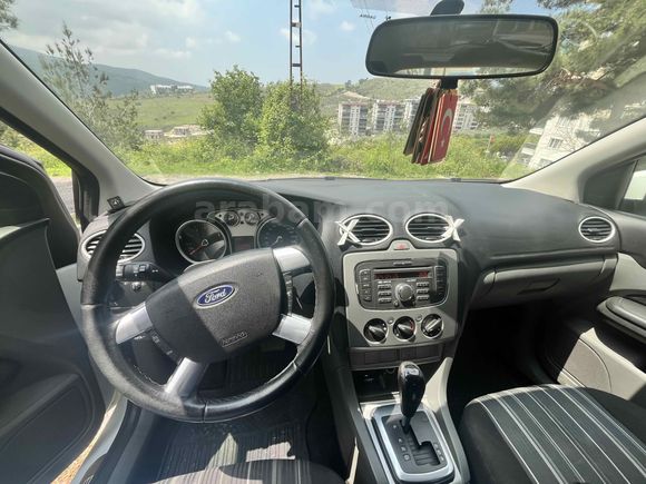 Otomatik düşük km Ford Focus 1.6 Comfort 2011 Model 