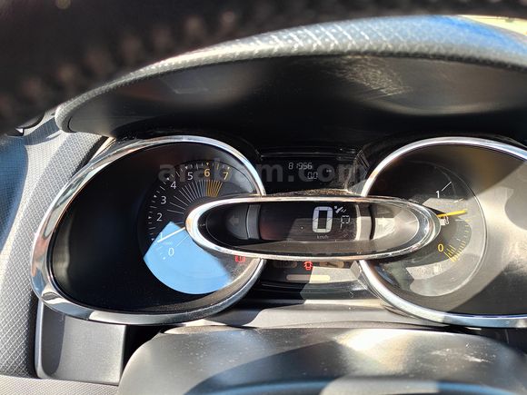 Sahibinden Renault Clio 1.2 Icon 2013 Model