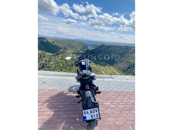 İlk sahibinden sıfırdan farksız 5250 km tertemiz nk