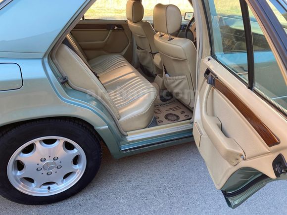 Sahibinden Mercedes - Benz 200 E 1990 Model
