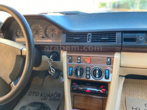 Sahibinden Mercedes - Benz 200 E 1990 Model
