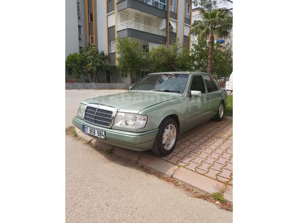 Sahibinden Mercedes - Benz 200 E 1990 Model