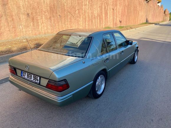 Sahibinden Mercedes - Benz 200 E 1990 Model