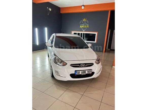Sahibinden değişensiz Hyundai Accent Blue 1.6 CRDI 2012