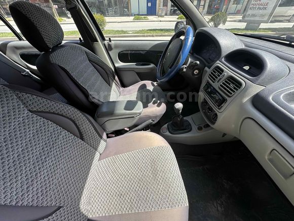 Galeriden Renault Clio 1.5 dCi Authentique 2003 Model Sakarya