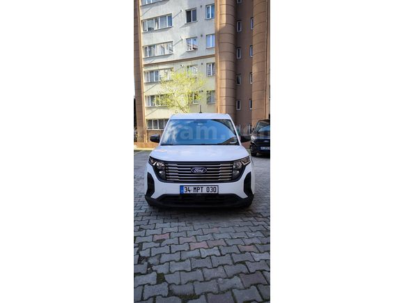 Sahibinden Ford Transit Courier 1.5 EcoBlue Trend 2024 Model Garantisi Devam Ediyor