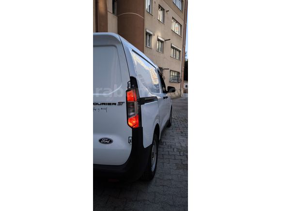 Sahibinden Ford Transit Courier 1.5 EcoBlue Trend 2024 Model Garantisi Devam Ediyor