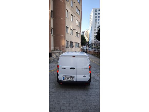 Sahibinden Ford Transit Courier 1.5 EcoBlue Trend 2024 Model Garantisi Devam Ediyor