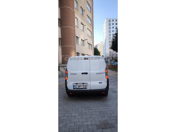 Sahibinden Ford Transit Courier 1.5 EcoBlue Trend 2024 Model Garantisi Devam Ediyor