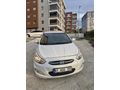 Sahibinden Hyundai Accent Blue 1.6 CRDI Mode Plus 2017 Model  175.000 km Beyaz