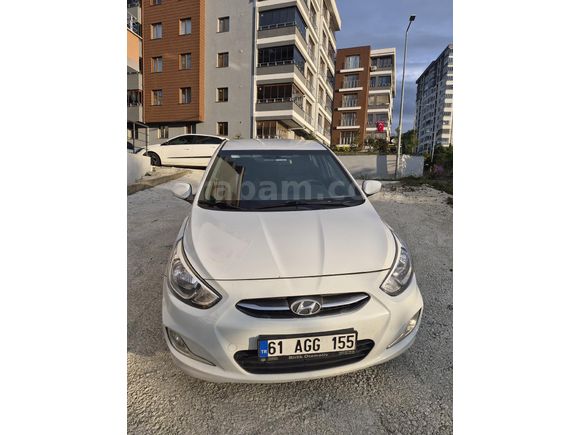 Sahibinden Hyundai Accent Blue 1.6 CRDI Mode Plus 2017 Model  175.000 km Beyaz