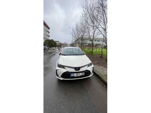 Sahibinden Toyota Corolla 1.8 Hybrid Flame X-Pack 2020 Model 