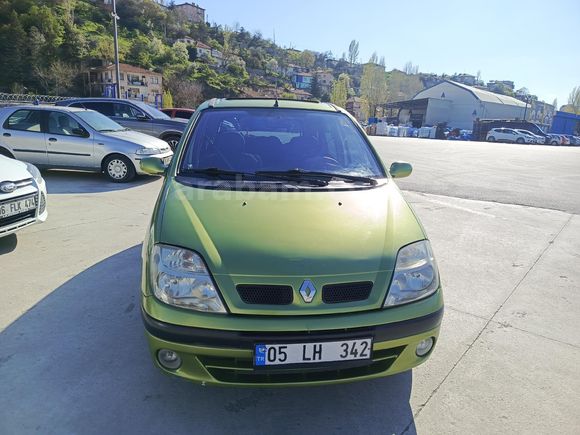 Sahibinden Renault Scenic 1.6 RXT 2001 Model