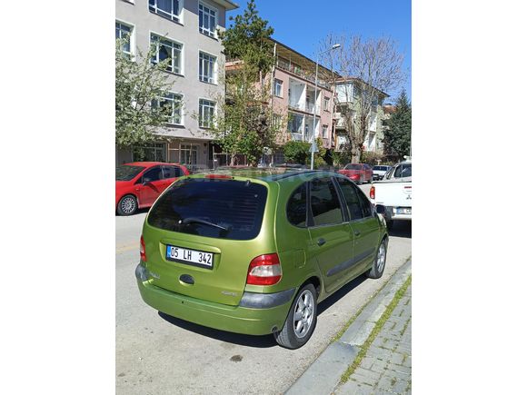 Sahibinden Renault Scenic 1.6 RXT 2001 Model