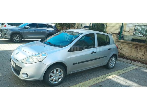 Sahibinden Renault Clio 1.2 Authentique 2012 Model