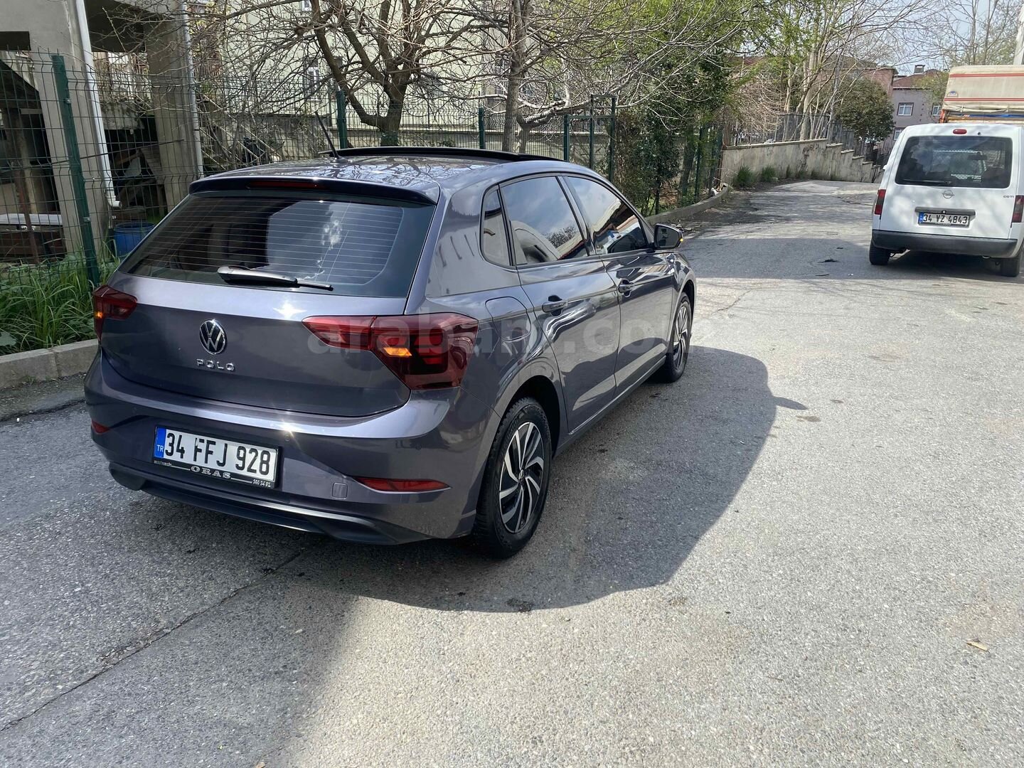 Galeriden Volkswagen Polo 1.0 TSi Life 2022 Model İstanbul 113.000 km Füme 3
