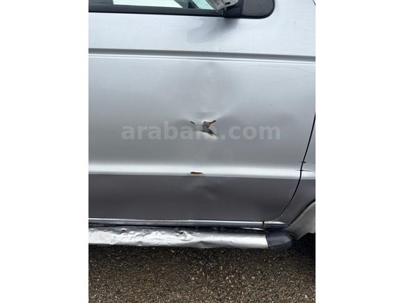 Sahibinden Ford Ranger 2.5 TDCi XLT 2006 Model    araç bakımları yapılmış orijinal değişen yok muayene yeni