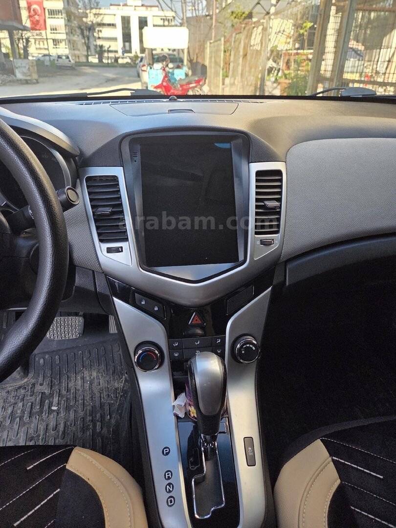 ACİL Sahibinden Chevrolet Cruze 1.6 LS Plus 2011 Model 6