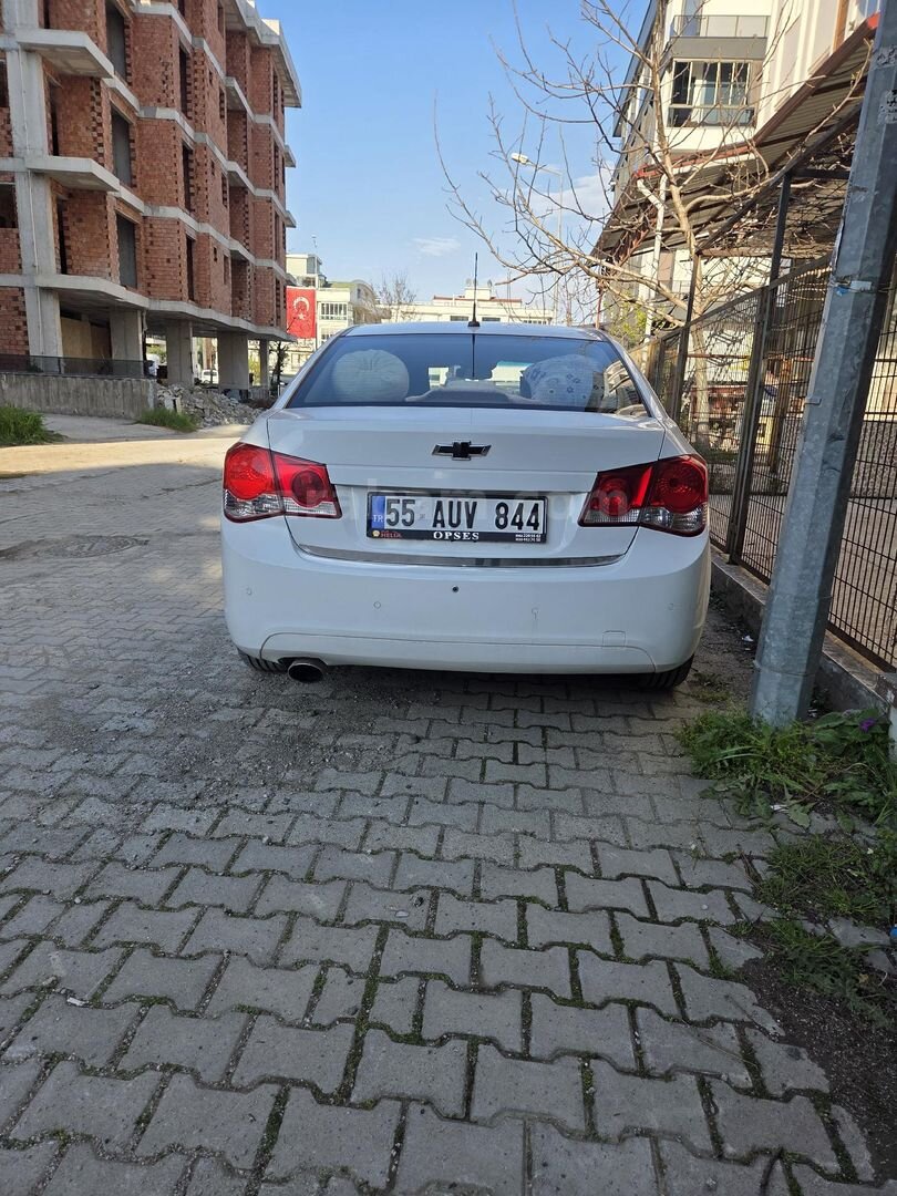 ACİL Sahibinden Chevrolet Cruze 1.6 LS Plus 2011 Model 3