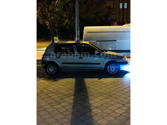 Sahibinden Renault Clio 1.6 RXT 2000 Model