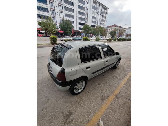Sahibinden Renault Clio 1.6 RXT 2000 Model