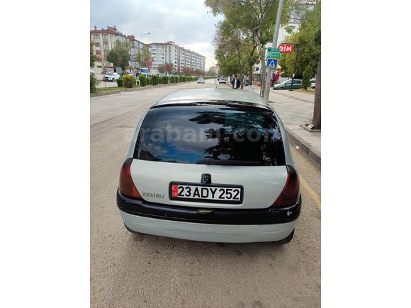 Sahibinden Renault Clio 1.6 RXT 2000 Model