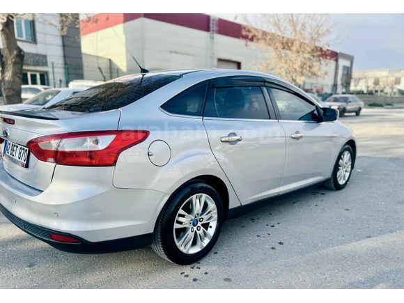 HATASIZ-DEĞİŞENSİZ-TEK PARÇA LOKAL-TRAMERSİZ-FORD FOCUS TREND X