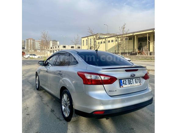HATASIZ-DEĞİŞENSİZ-TEK PARÇA LOKAL-TRAMERSİZ-FORD FOCUS TREND X