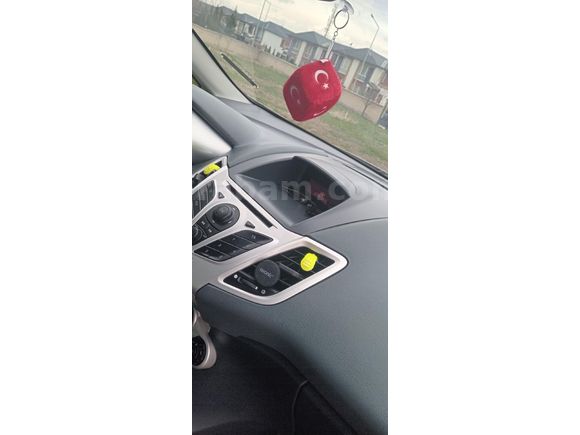 Sahibinden Ford Fiesta 1.4 Titanium 2009 Model