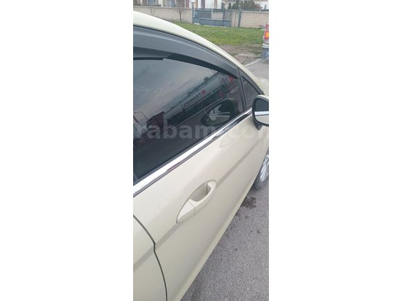 Sahibinden Ford Fiesta 1.4 Titanium 2009 Model
