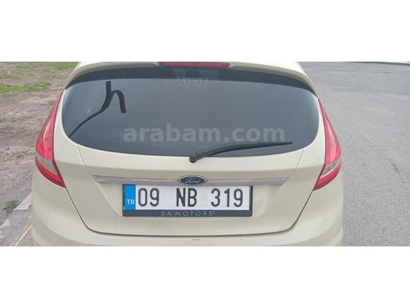 Sahibinden Ford Fiesta 1.4 Titanium 2009 Model