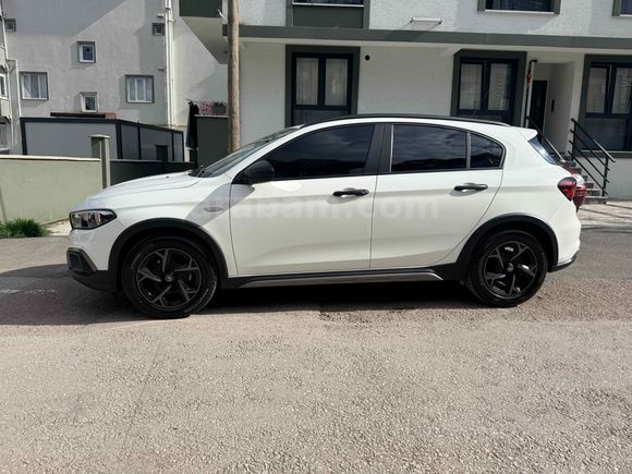 Sahibinden Fiat Egea Cross 1.4 Fire Street 2022 Model  36.000 km Beyaz