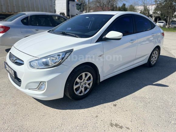 Sahibinden Hyundai Accent Blue 1.6 CRDI Mode 2014 Model 
