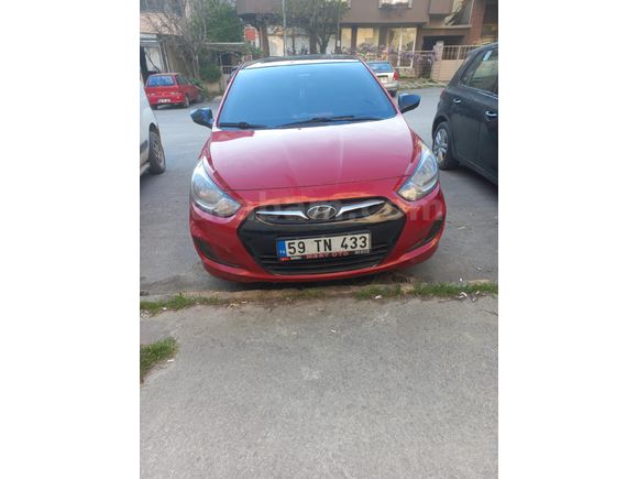 Sahibinden Hyundai Accent Blue 1.4 CVVT Mode Plus 2012 Model