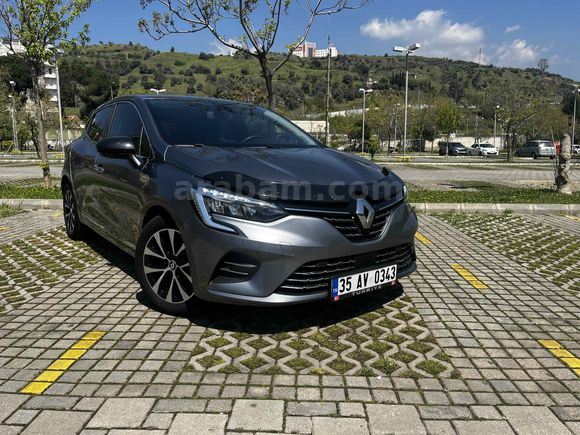 Sahibinden Renault Clio 1.0 TCe Touch 2023 Model  KAZASIZ BOYASIZ