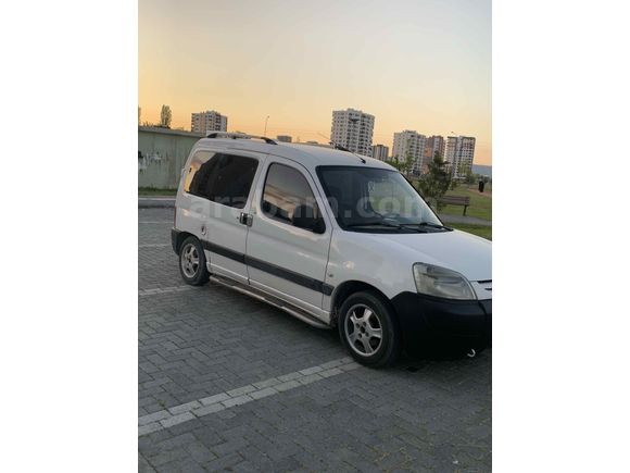 Sahibinden Peugeot Partner 2.0 HDI 2003 Model 