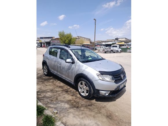 Sahibinden Temiz Dacia Sandero 1.5 dCi Stepway