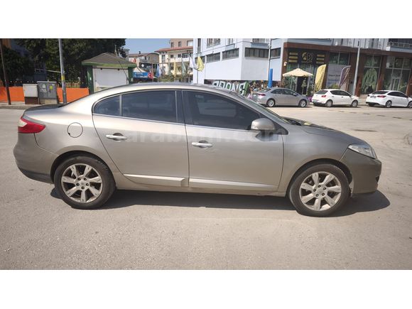 RENAULT FLUENCE EN DOLU PRİVİLEGE PAKET AİLE ARACI