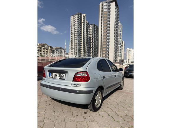 Sahibinden Renault Megane 1.4 Alize 2001 Model 