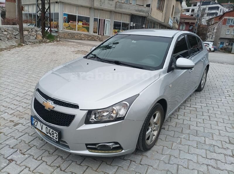 Sahibinden Chevrolet Cruze 1.6 LT 2011 Model Adıyaman 122.000 km Gri (Gümüş)