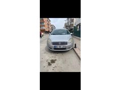 Sahibinden temiz 2012 model Fiat Linea pazarlık payı vardır l
