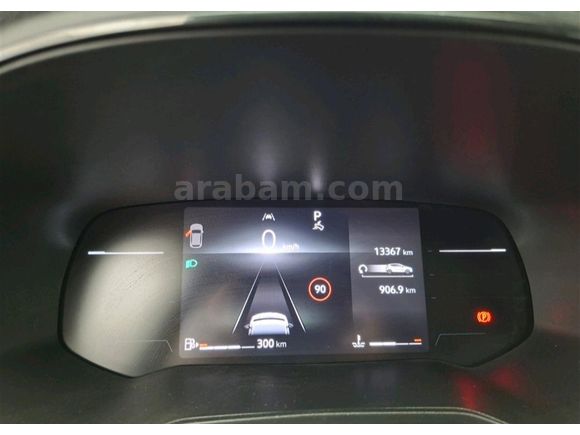 Renault Clio 1.0 TCe Evolution 2025 Model İstanbul