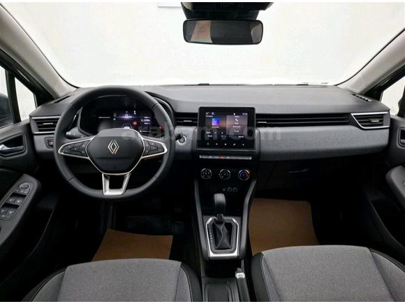 Renault Clio 1.0 TCe Evolution 2025 Model İstanbul
