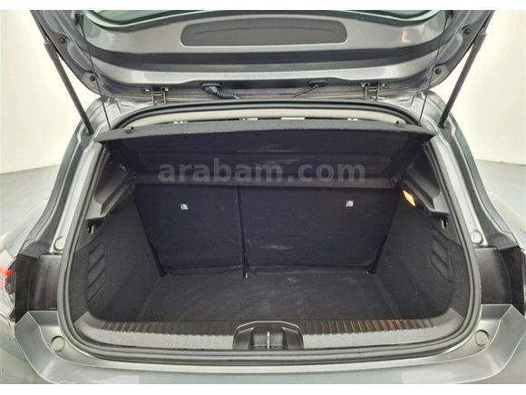 Renault Clio 1.0 TCe Evolution 2025 Model İstanbul