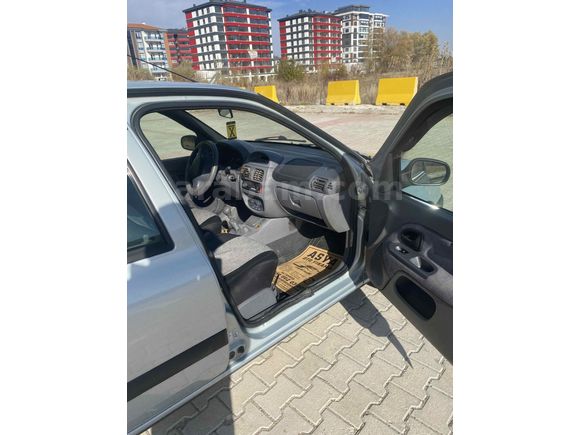 Sahibinden Renault Clio 1.6 RXT 1999 Model 